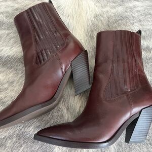 Sam Edelman Mandey Boots size 8